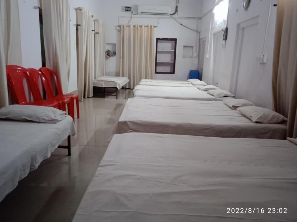 Shri Swami Sheetal Das Akhada B1-88 Assi , Near Pushkar Talab,Varanasi, Ashram Dharmshala Hotel Exterior foto